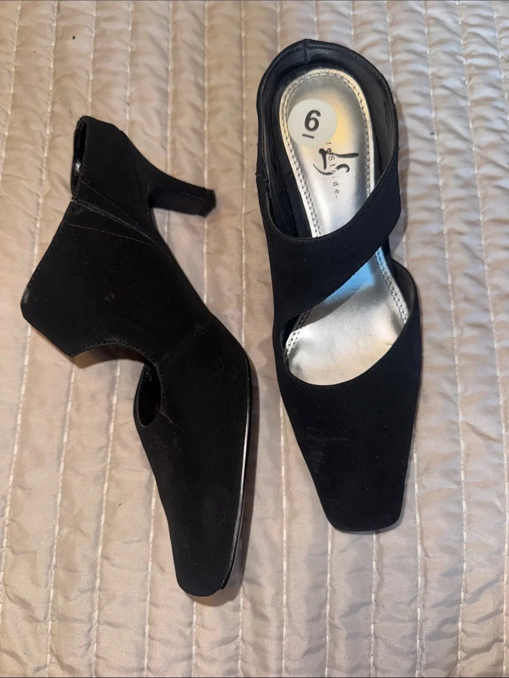N/A classic black